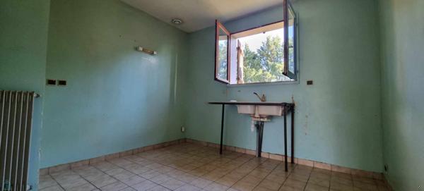 PAVILLON A RENOVER SECTEUR RESIDENTIEL