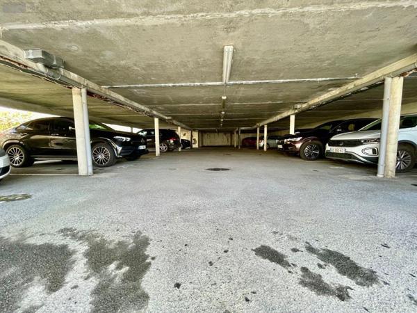 Immeuble de rapport à vendre à Lannion dans les Côtes-d'Armor (22300), ref : ROS-2025