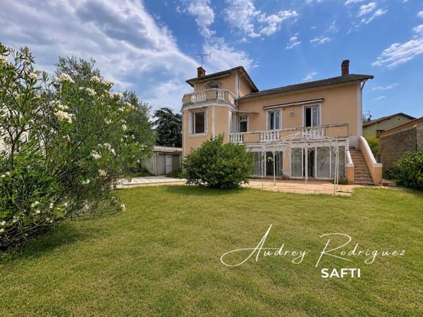 Maison de caractère aux multiples projets