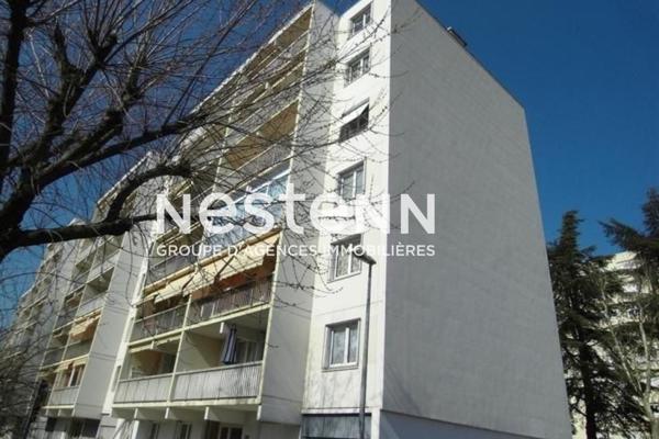 Appartement Venissieux  4 pièce(s) 84 m²