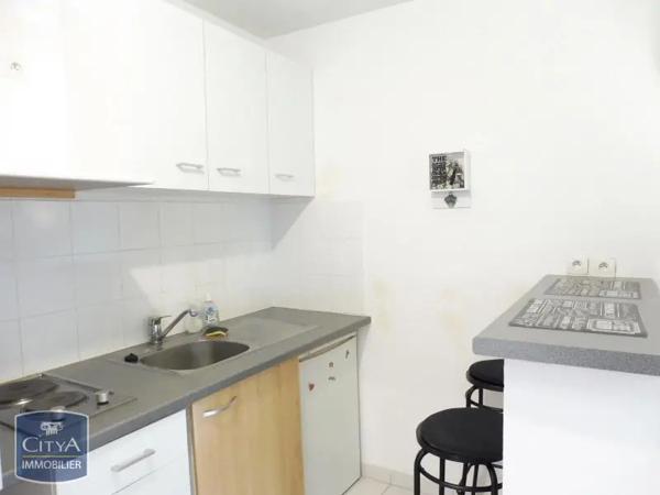 Appartement à louer 2 pièces 32.16m² Albi (81000)