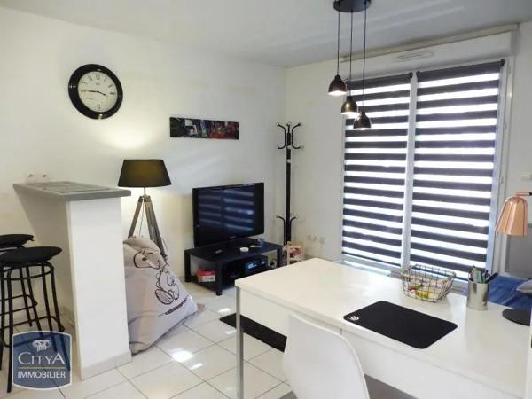 Appartement à louer 2 pièces 32.16m² Albi (81000)