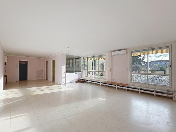 Bel appartement de 104m² avec terrasse, garage et cave à ANGOULEME