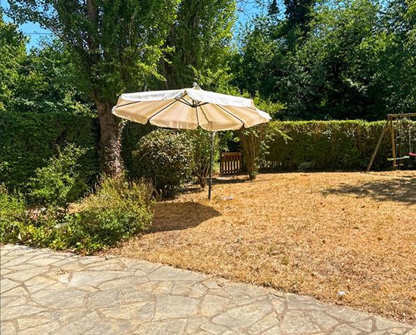 Maison familiale avec jardin, garage. Résidence avec piscine Breuillet / Bruyères-le-Châtel