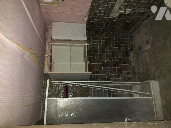 Au THEIL SUR HUISNE, maison de bourg à rénover : salon, 3 chambres, cuisine, 2 SDB, débarras,