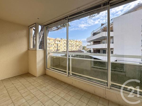 Appartement Studio Cabine à vendre  1 pièce - 29 m2 CAVALAIRE SUR MER - 83