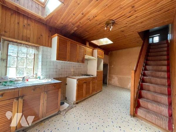 Noirlieu, charmante commune proche de Bressuire, maison de bourg familiale, avec de très beaux ...