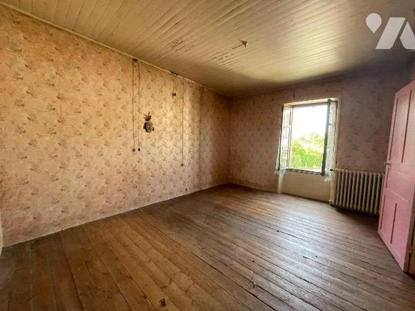 Noirlieu, charmante commune proche de Bressuire, maison de bourg familiale, avec de très beaux ...