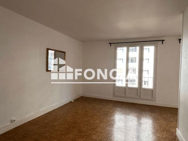 Location Appartement 4 pièces 68.9 m² - 115 RUE DE REUILLY Paris 75012