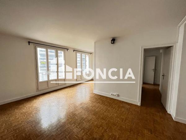 Location Appartement 4 pièces 68.9 m² - 115 RUE DE REUILLY Paris 75012