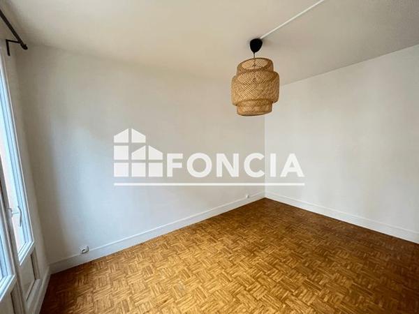 Location Appartement 4 pièces 68.9 m² - 115 RUE DE REUILLY Paris 75012