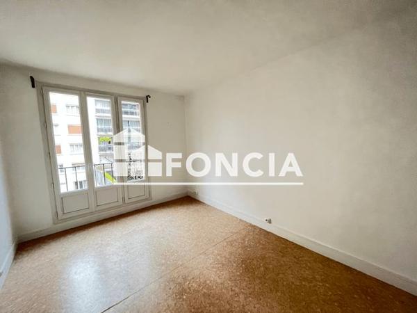 Location Appartement 4 pièces 68.9 m² - 115 RUE DE REUILLY Paris 75012