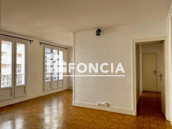 Location Appartement 4 pièces 68.9 m² - 115 RUE DE REUILLY Paris 75012