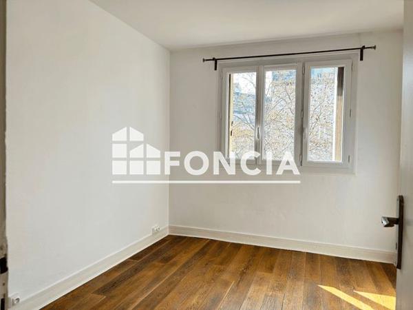 Location Appartement 4 pièces 68.9 m² - 115 RUE DE REUILLY Paris 75012