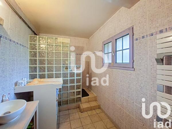 Maison à vendre 6 pièces 150 m² Saint-Martin-de-Bossenay