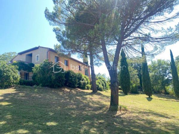 Maison darchitecte de 300 m²