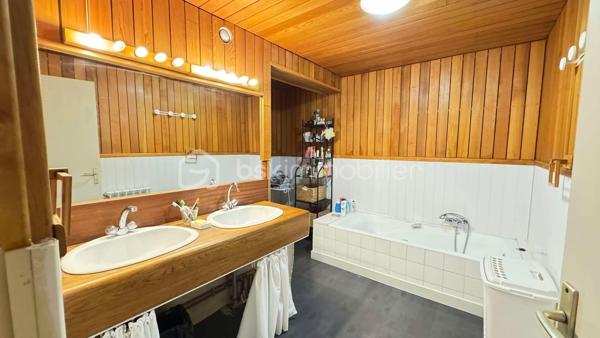 Maison darchitecte de 300 m²