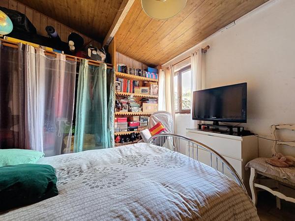 Mas T3 avec vue imprenable et terrain de caractère sur les hauteurs de Bédarieux – Environnement rare