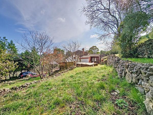 Mas T3 avec vue imprenable et terrain de caractère sur les hauteurs de Bédarieux – Environnement rare