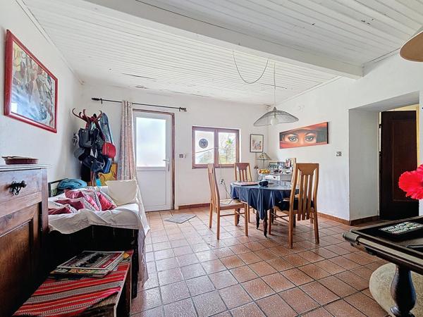 Mas T3 avec vue imprenable et terrain de caractère sur les hauteurs de Bédarieux – Environnement rare