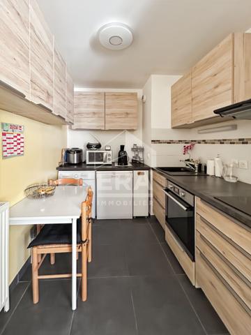 BEL APPARTEMENT T3 AVEC BALCON PKG SOUS-SOL CENTRE VILLE