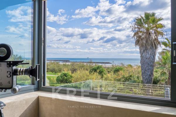 Exceptionnelle villa en front de mer