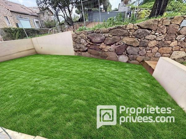 Appartement  de type T3 de 80 m² en RDJ