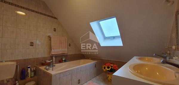Maison Grisy Suisnes 7 pièce(s) 137 m2