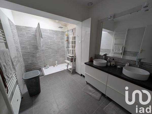 House for sale 5 rooms 127 m² Beynes