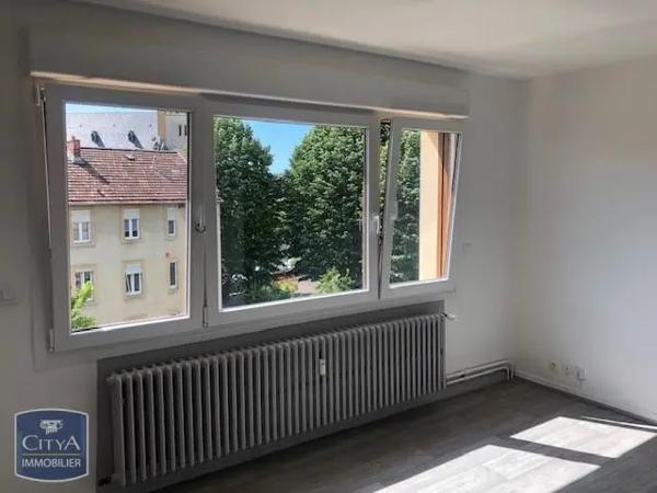 Appartement à louer 1 pièce 27m²