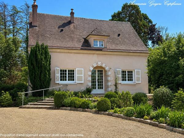 Courville-sur-Eure Maison familiale de 155 m², terrain arboré de 8317 m². Cadre exceptionnel et fort potentiel !