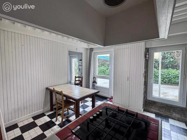 Maison en pierres de 9 pieces sur 380m2 terrain