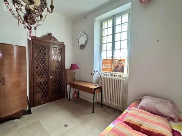 Maison en pierres de 9 pieces sur 380m2 terrain