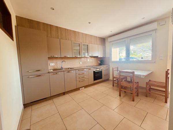 VILLA SITUEE A 400 M DU PORT AU PIED DU SEMAPHORE Sainte-Maxime (83120)