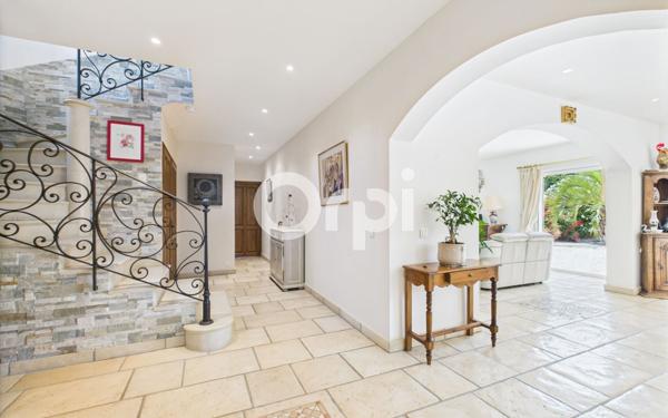 Maison à vendre    5 pièces •  Montauroux