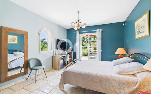 Maison à vendre    5 pièces •  Montauroux