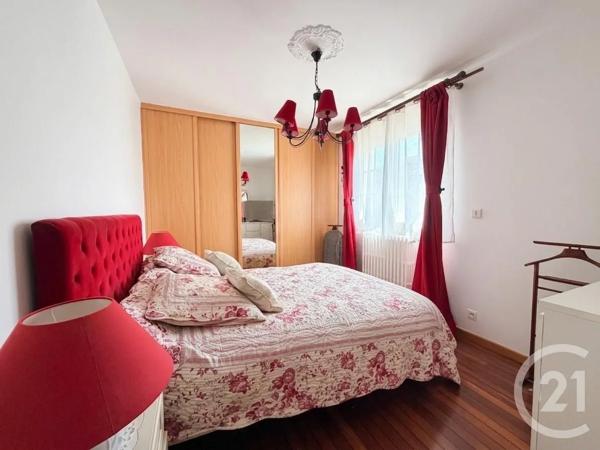 Maison à vendre  5 pièces - 98,53 m 2   ST MAUR DES FOSSES  - 94