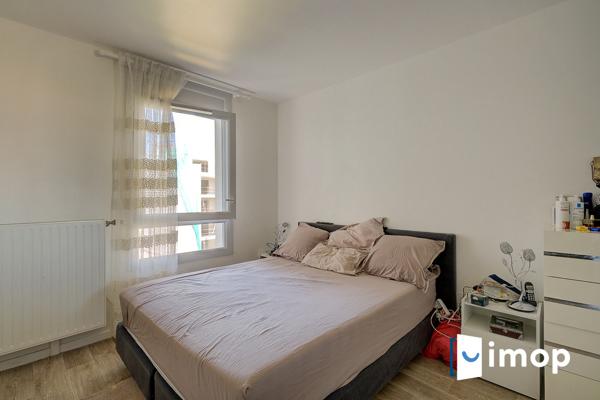 Grand 3 pièces avec extérieur et parking