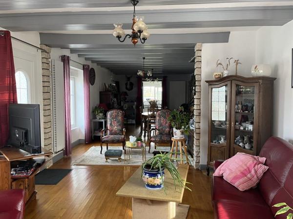 Maison à vendre |  Saint-Pardoux-la-Rivière |  5 pièces | 160 m²