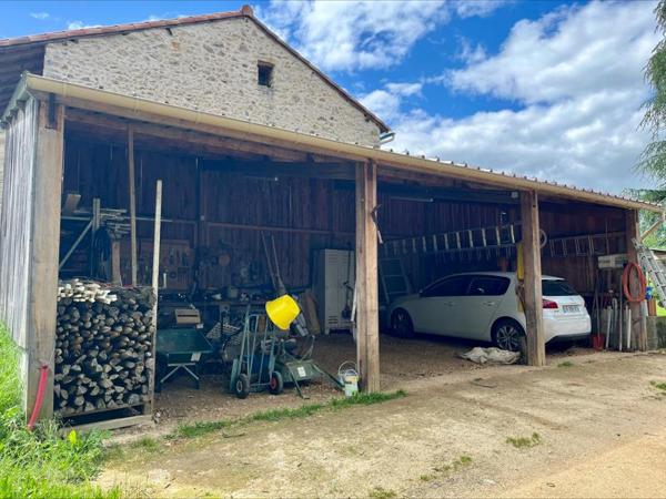 Maison à vendre |  Saint-Pardoux-la-Rivière |  5 pièces | 160 m²