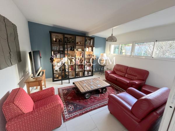 Maison 6 pièce(s) 4 chambre(s) 194 m²