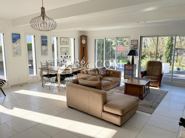 Maison 6 pièce(s) 4 chambre(s) 194 m²