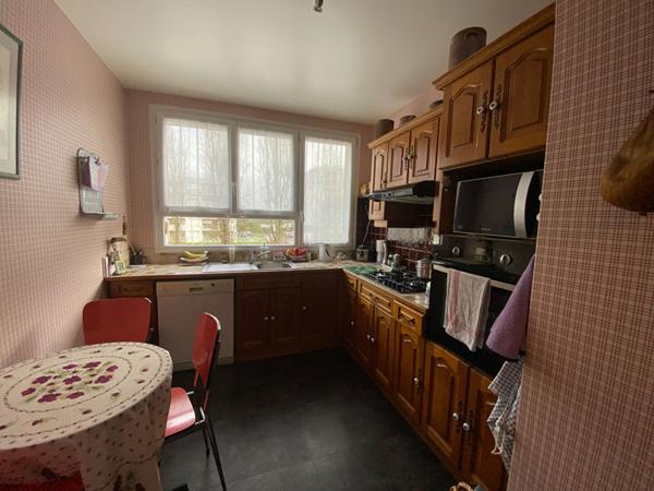 APPARTEMENT LAVAL RIVE GAUCHE