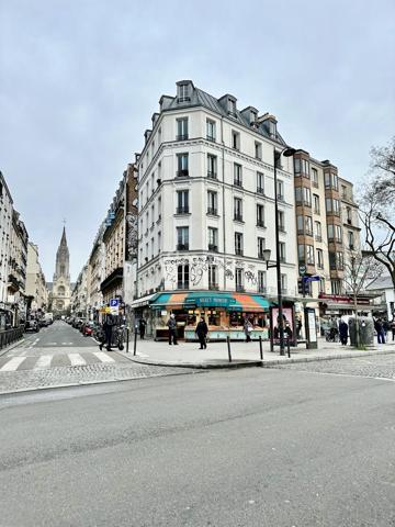 Paris 20e- Belleville- Studio 21m2- Dernier étage