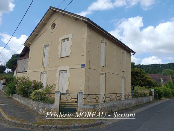 Trés bel ensemble immobilier en centre ville de LALINDE