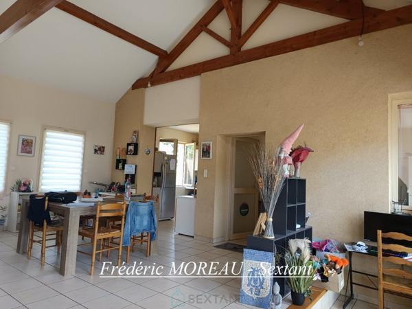 Trés bel ensemble immobilier en centre ville de LALINDE
