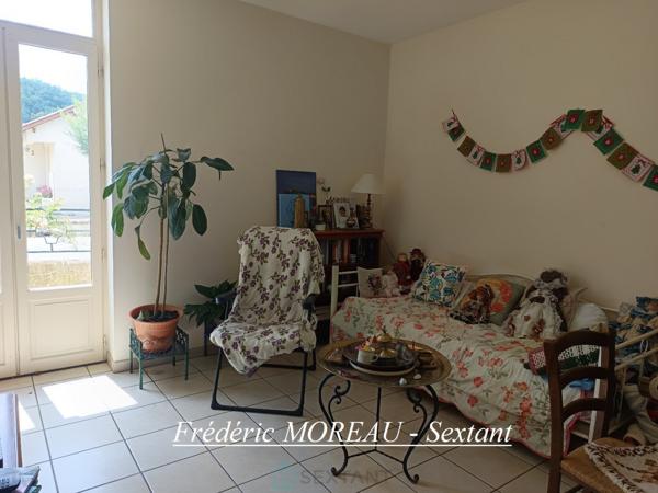Trés bel ensemble immobilier en centre ville de LALINDE