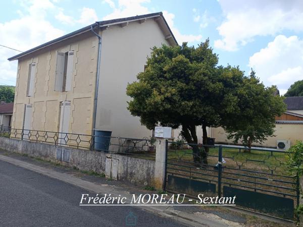 Trés bel ensemble immobilier en centre ville de LALINDE