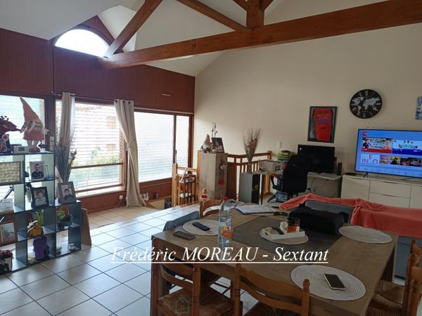 Trés bel ensemble immobilier en centre ville de LALINDE
