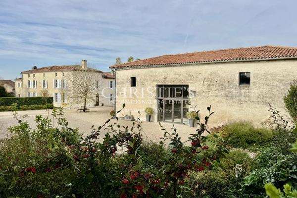 Superbe Logis Charentais du 18ème